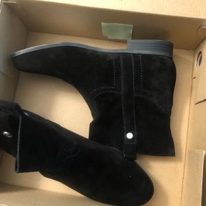 Women Frye black suede booties. Size 9.5
